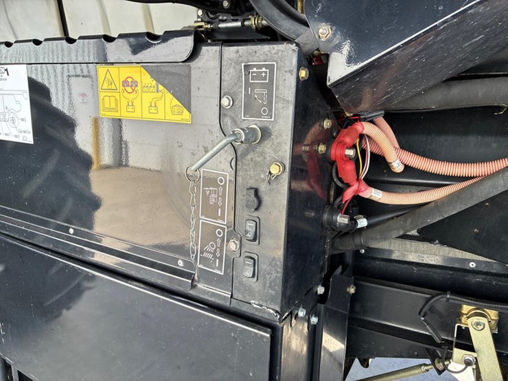 2012-case-ih-8230-image-57