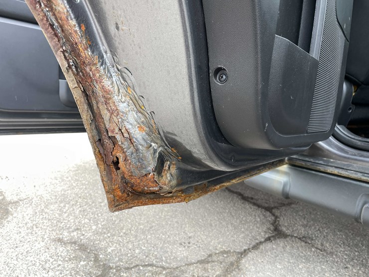 2011-ford-escape-image-59