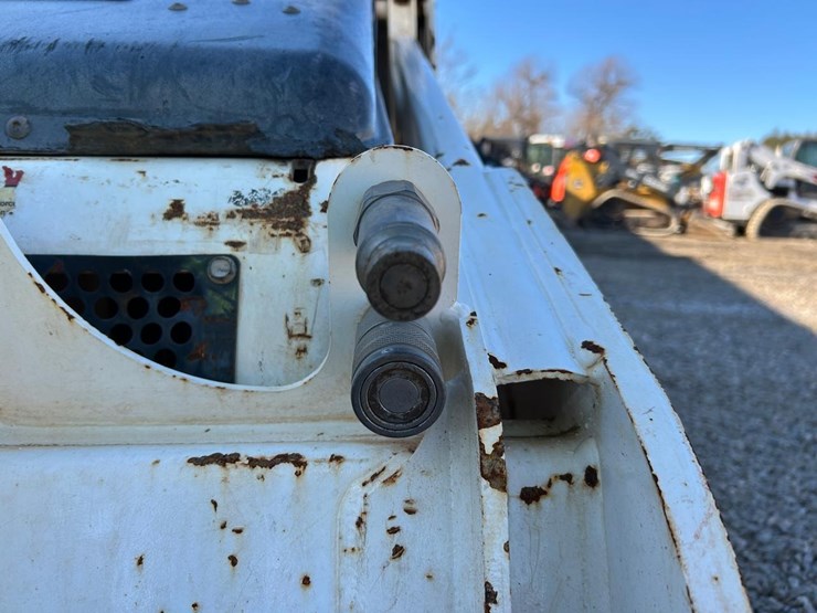 2021-bobcat-mt100-image-11