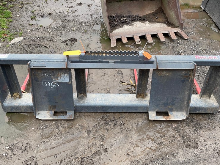 tag-#71,-4-prong-hay-fork-image-9