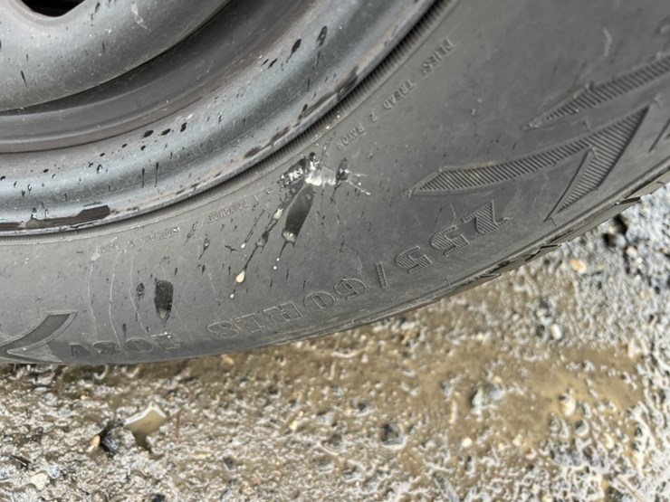 2023-ford-explorer-image-18