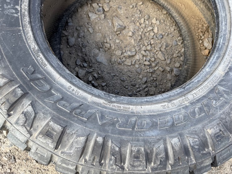 #34924-•-12.50/r20-tire-inv#-34924-image-7