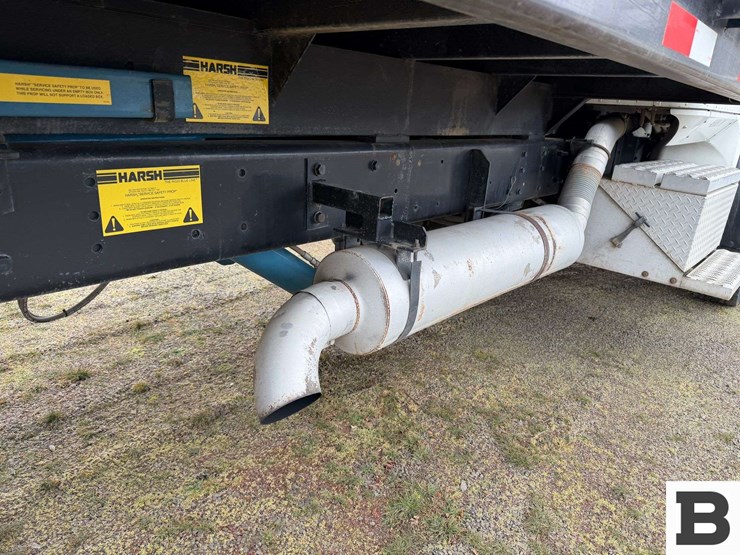 2001-international-9200-image-48