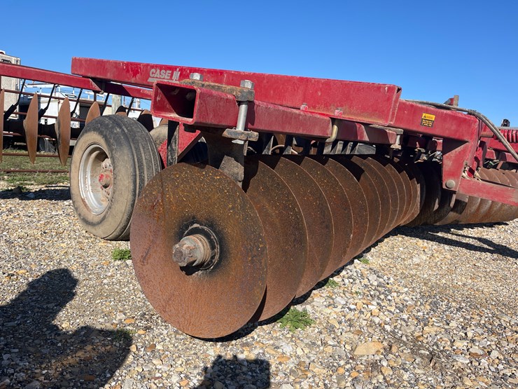 case-ih-3800-image-8