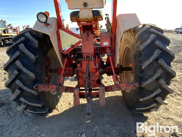 1967-case-830-2wd-tractor-image-14