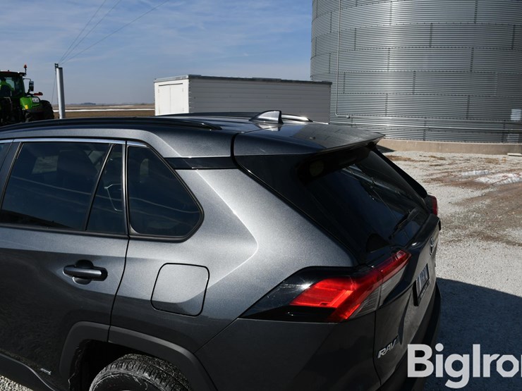 2021-toyota-rav4-image-16