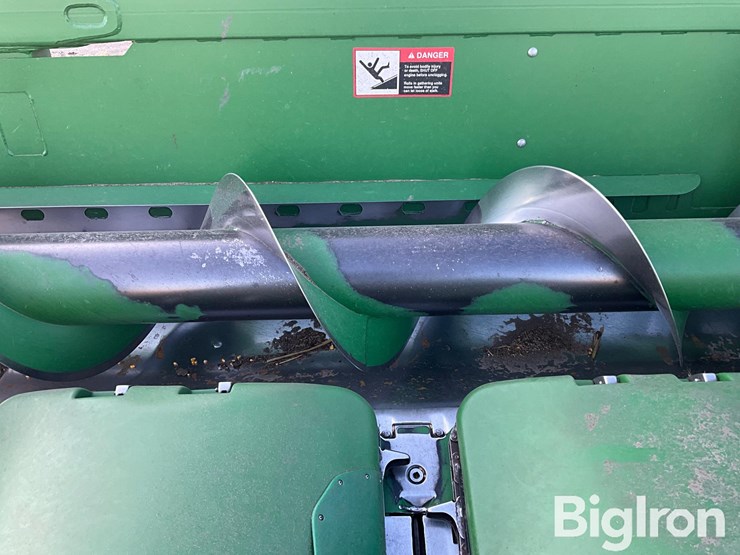 2014-john-deere-608c-image-17