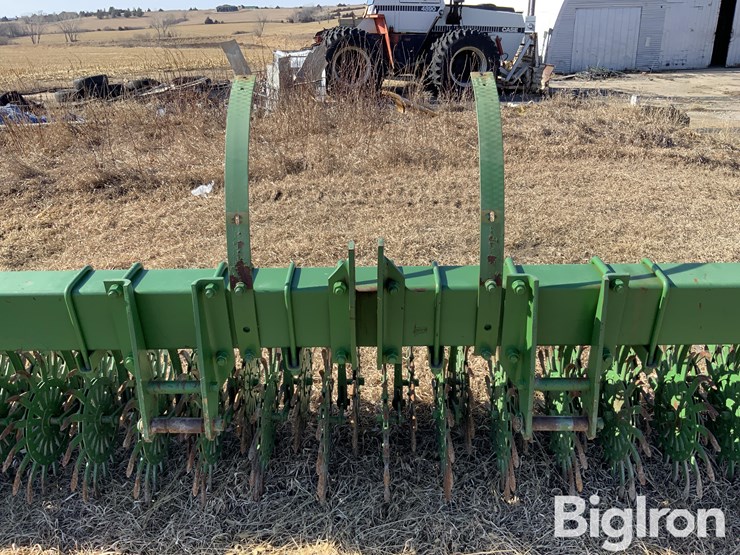 john-deere-e0400-rotary-hoe-image-14