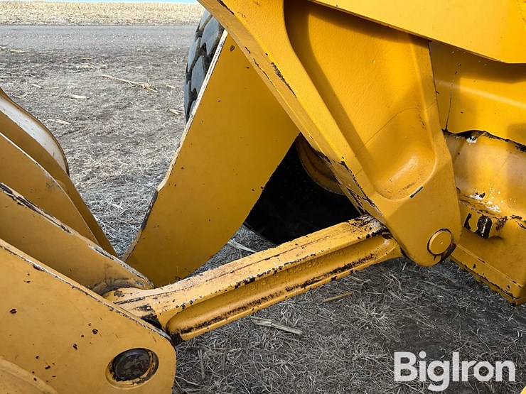 1992-deere-444e-image-15