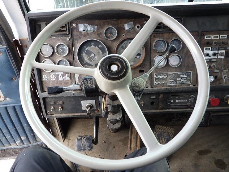 1987-kenworth-t600-image-30