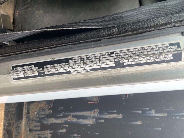 1994-peterbilt-378-image-29