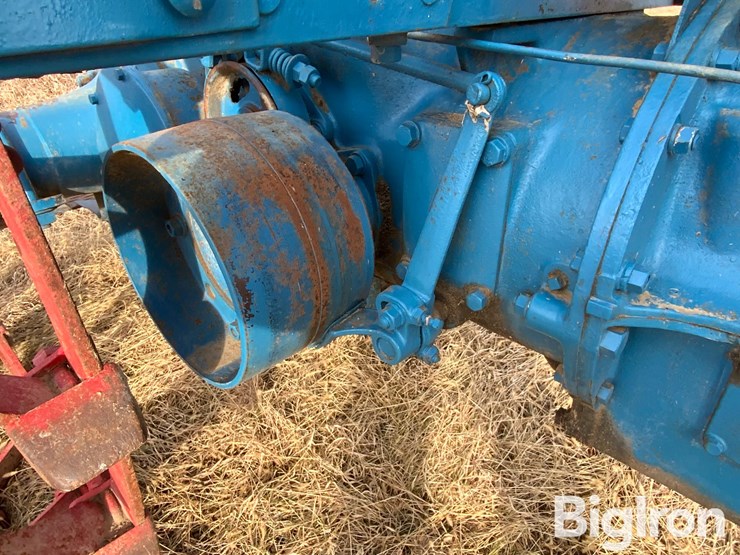 1930-case-cc-2wd-tractor-image-10