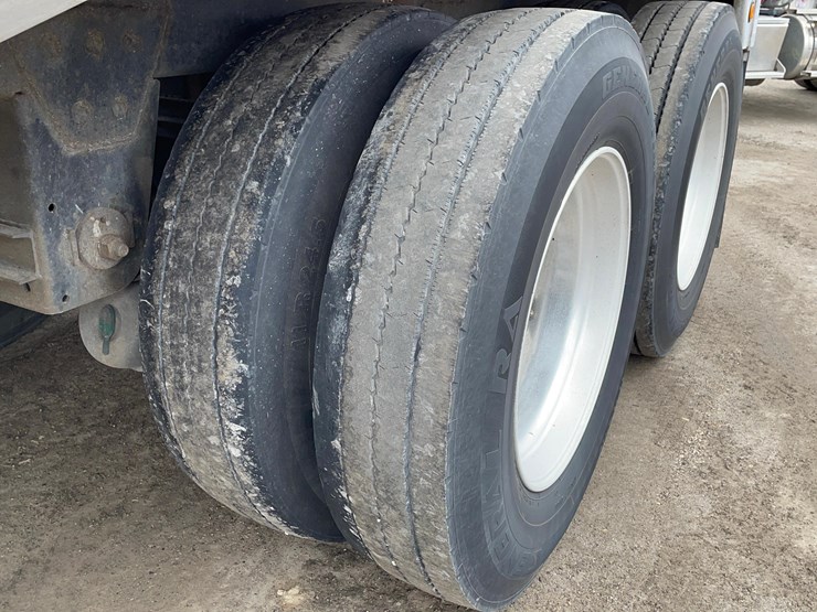 2016-wilson-hopper-bottom-image-8