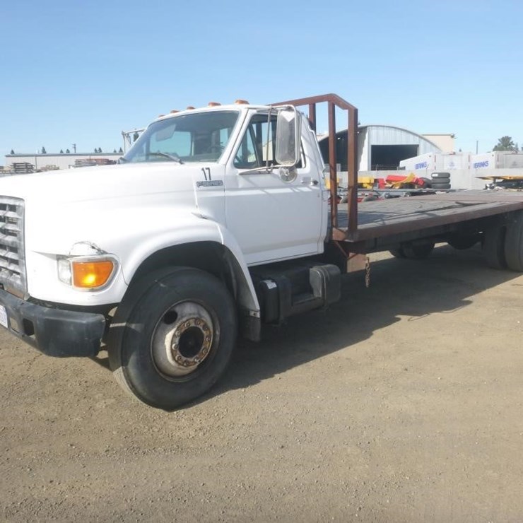 1998 FORD F800