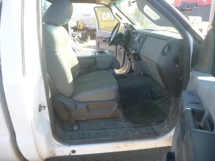 2011-ford-f250-image-9