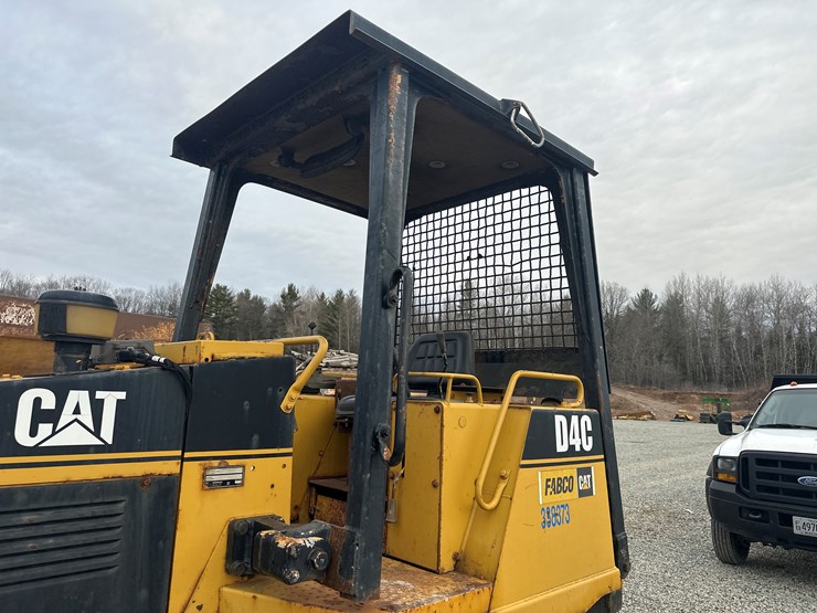 caterpillar-d4c-image-25