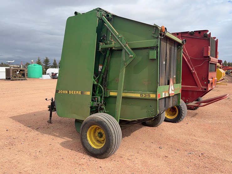 john-deere-535-image-2