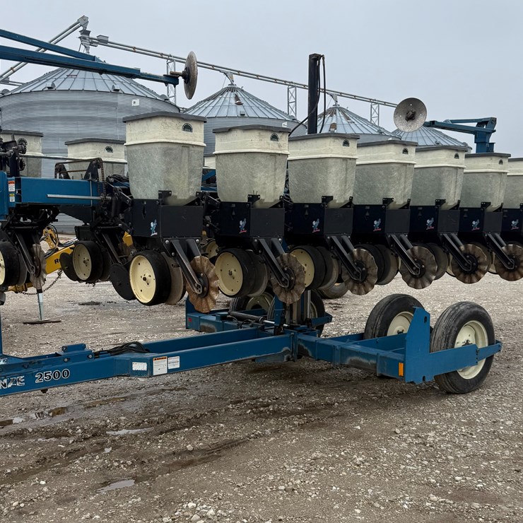 KINZE 2500