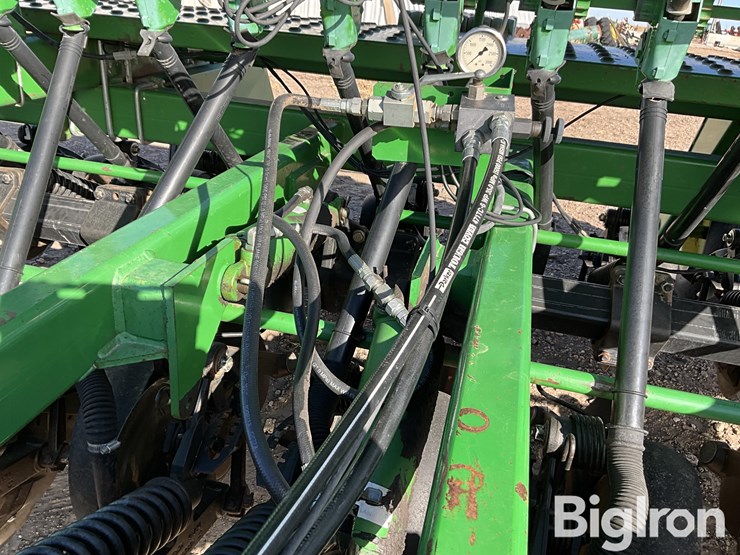 john-deere-1560-image-15