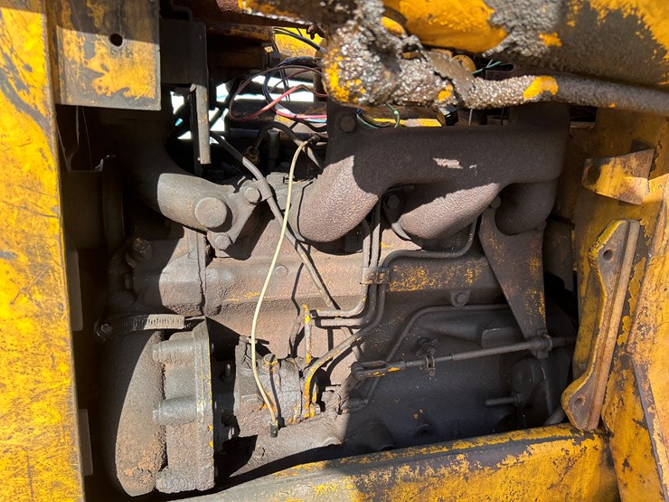 john-deere-350-image-54