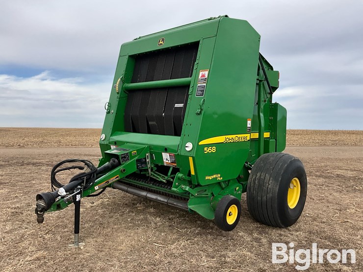 2010-john-deere-568-image-1