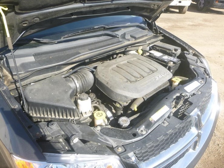 2012-dodge-grand-caravan-image-12