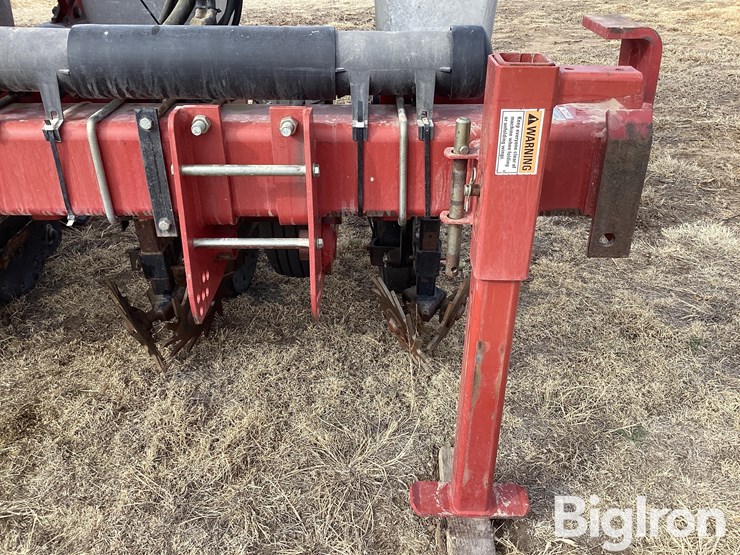 case-ih-1200-image-16