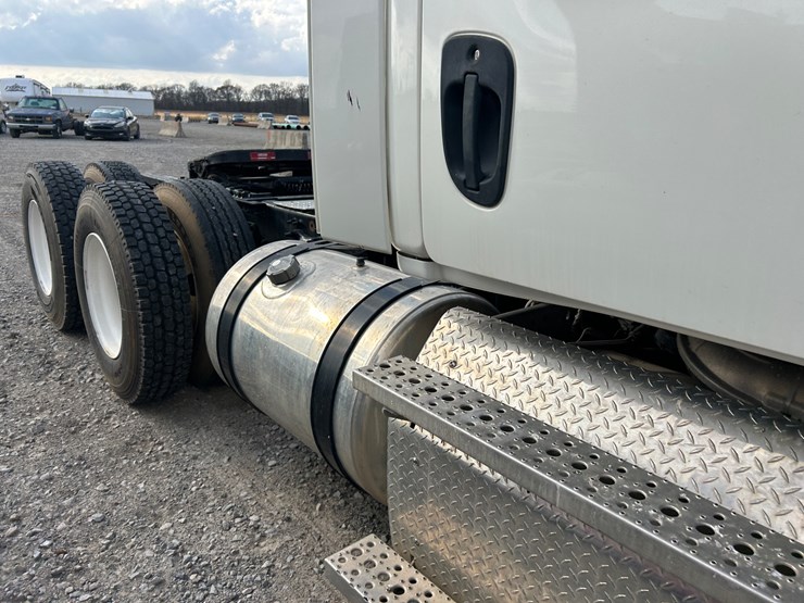 #37236-•-2016-freightliner-cascadia-t/a-daycab-truck-tractor-3akjgedv4gdhc4172-inv#-37236-image-14