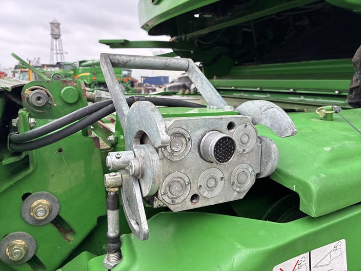 2014-john-deere-s660-image-22