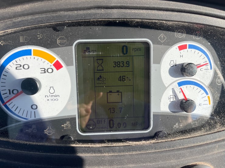 2023-new-holland-powerstar-110-image-32