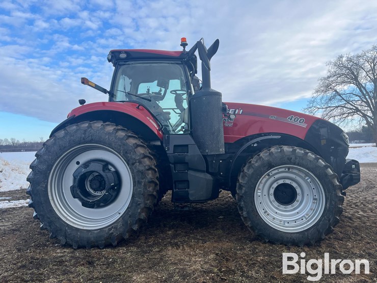 2021-case-ih-400-image-4