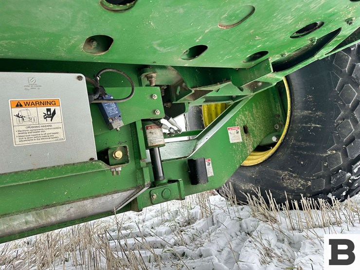 2011-john-deere-9870-sts-image-187