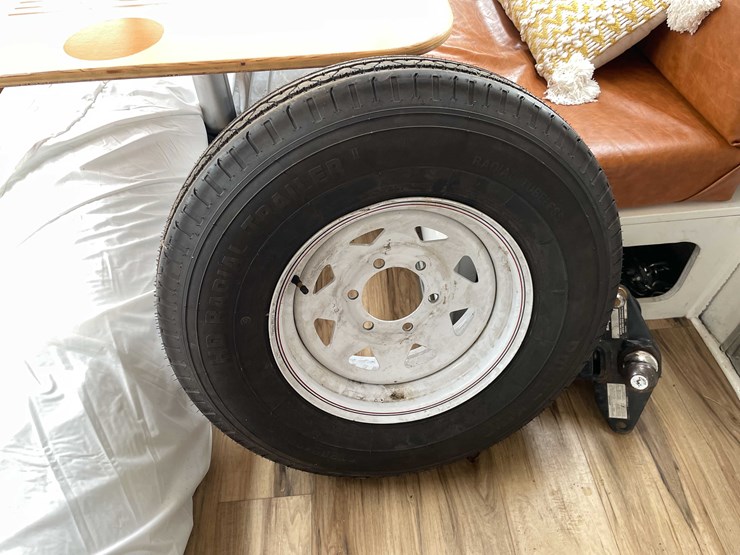 #1435-•-1978-airstream-land-yacht-31'---fully-remodeled,-road-ready-(has-wi-title)-(of)-image-91