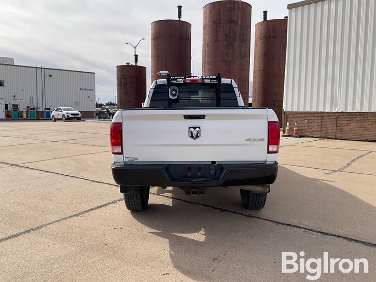 2017-dodge-2500-image-6