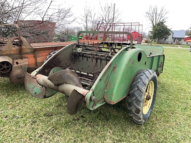 tag-#274,-jd-h47-manure-spreader-image-5