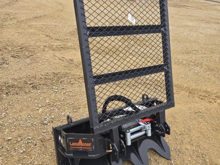 #8106-•-new-landhonor-skid-steer-hyd.-logging-winch-15000#-image-2