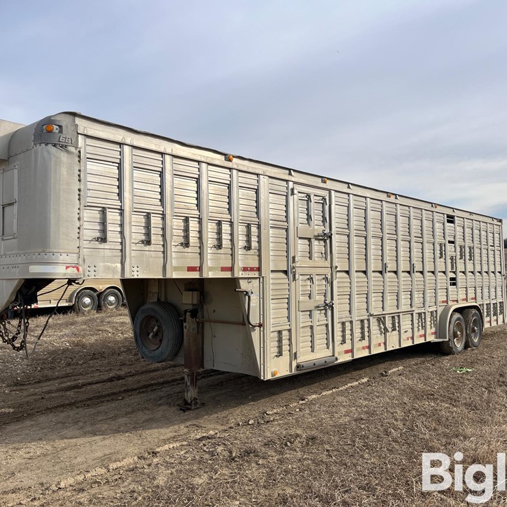 1999 EBY LIVESTOCK TRAILER