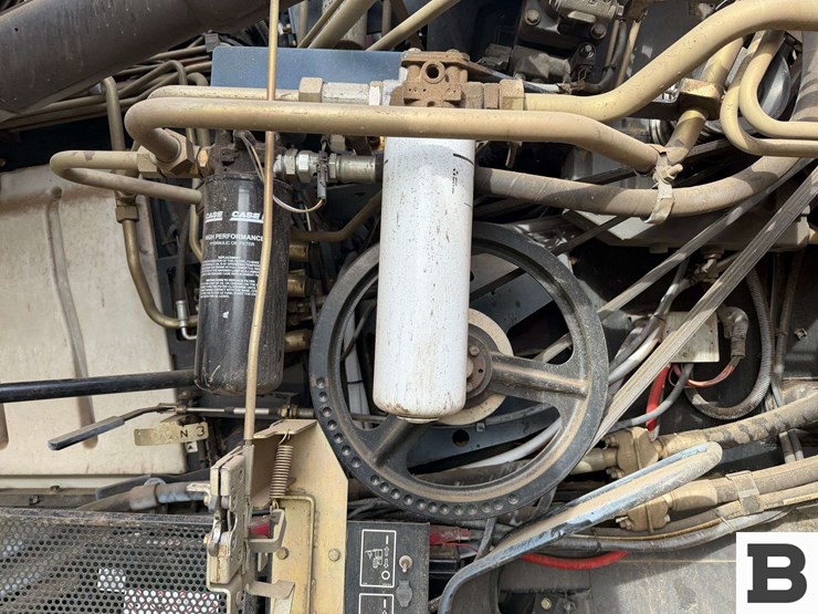 2008-case-ih-7010-image-38