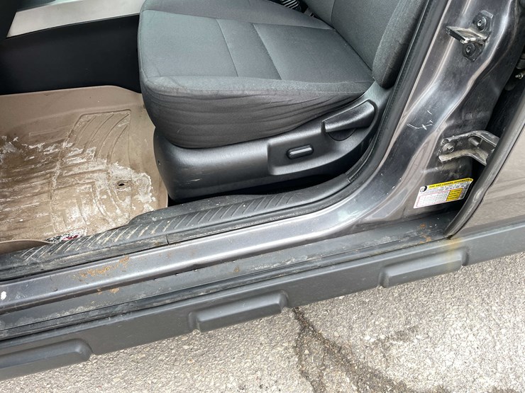 2011-ford-escape-image-41