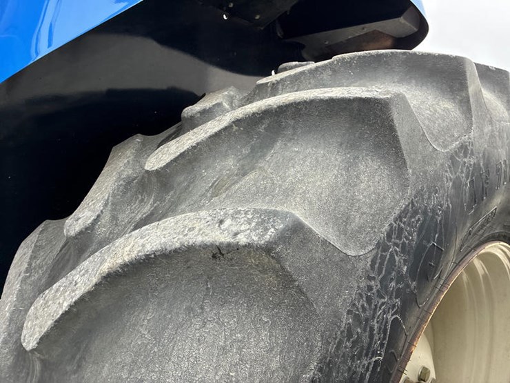 2013-new-holland-t9.505-image-56