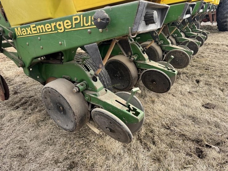 john-deere-1750-image-8