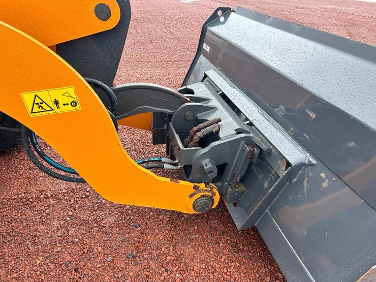 2022-case-221f-image-28