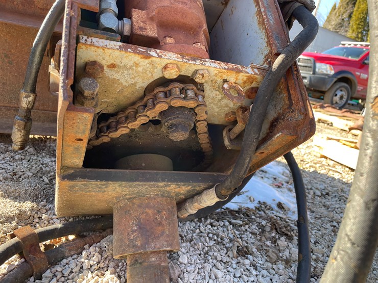 #6086-•-lowe-1200f-universal-mount-auger-with-bits-image-3