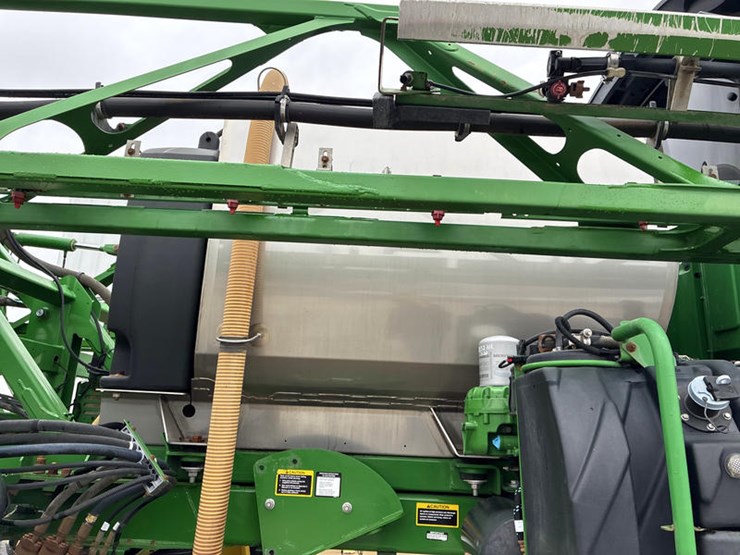 2015-john-deere-r4038-image-25