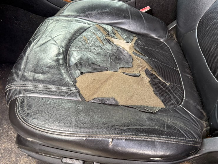 2012-buick-enclave-image-24