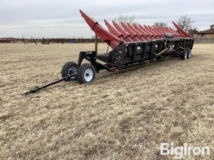 2010-drago-n16tr-16r30-corn-head-w/harvest-ag-42’-header-trailer-image-7