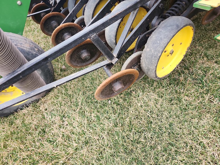 john-deere-750-image-16