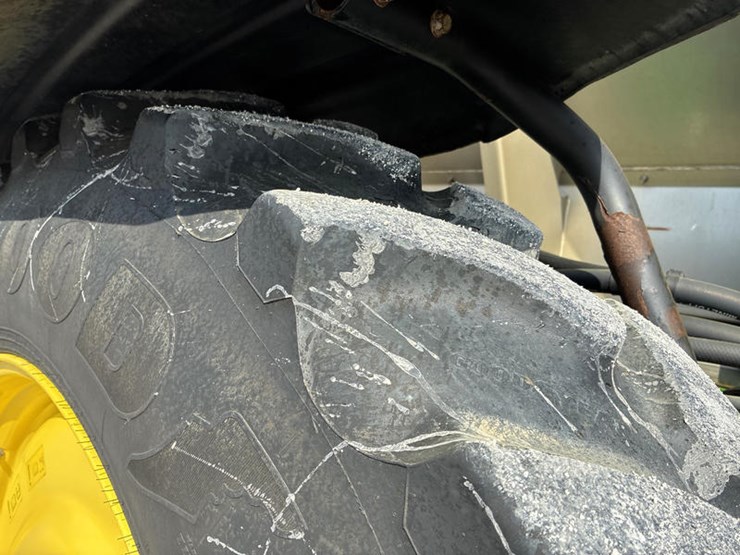 2022-john-deere-600r-image-64