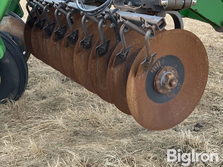 2013-john-deere-2623-image-15