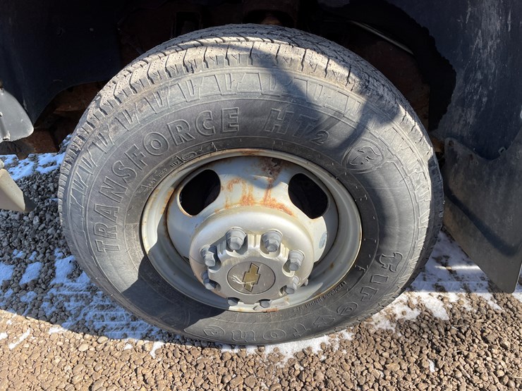 2003-chevrolet-3500-image-7